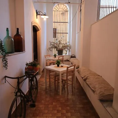 Tatil Evi Dimora Porta Garibaldi *