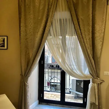 Dimora Porta Garibaldi Vakantiehuis Catánia